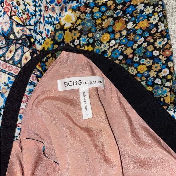 BCBGeneration Cross Halter Mix Print Dress Large - Picture 12 of 13